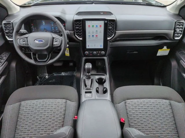 New 2026 Shadow Black Ford XLT image 15