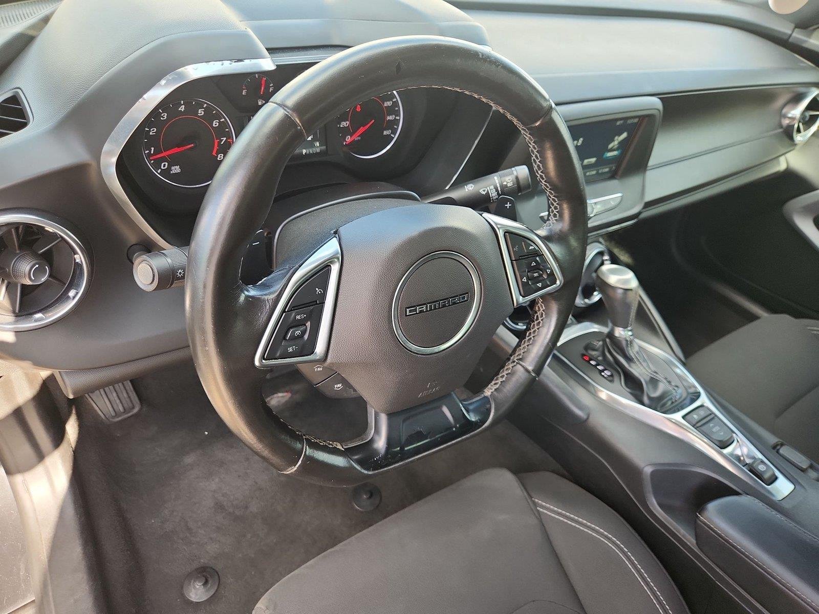 2018 Chevrolet Camaro 1LT - Photo 10
