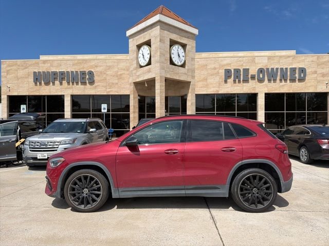 2021 Mercedes-Benz GLA GLA250's photo