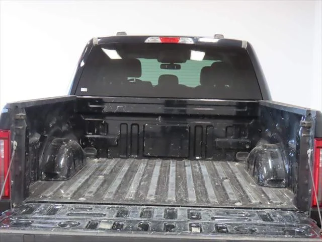 Used 2024  Ford XLT image 5