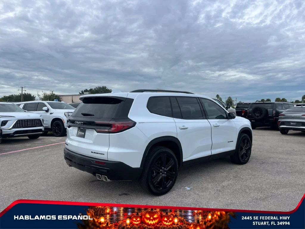 New 2026 Glacier White Tricoat GMC Elevation image 7