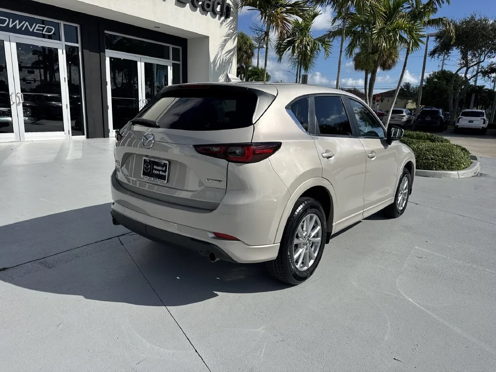 Used 2024 Quartz Metallic Mazda 2.5 S Preferred Package image 3