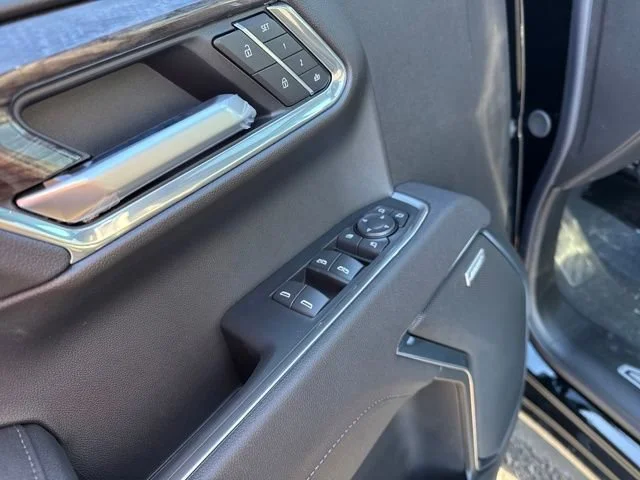 2026 Chevrolet Silverado 1500 LTZ - Photo 13