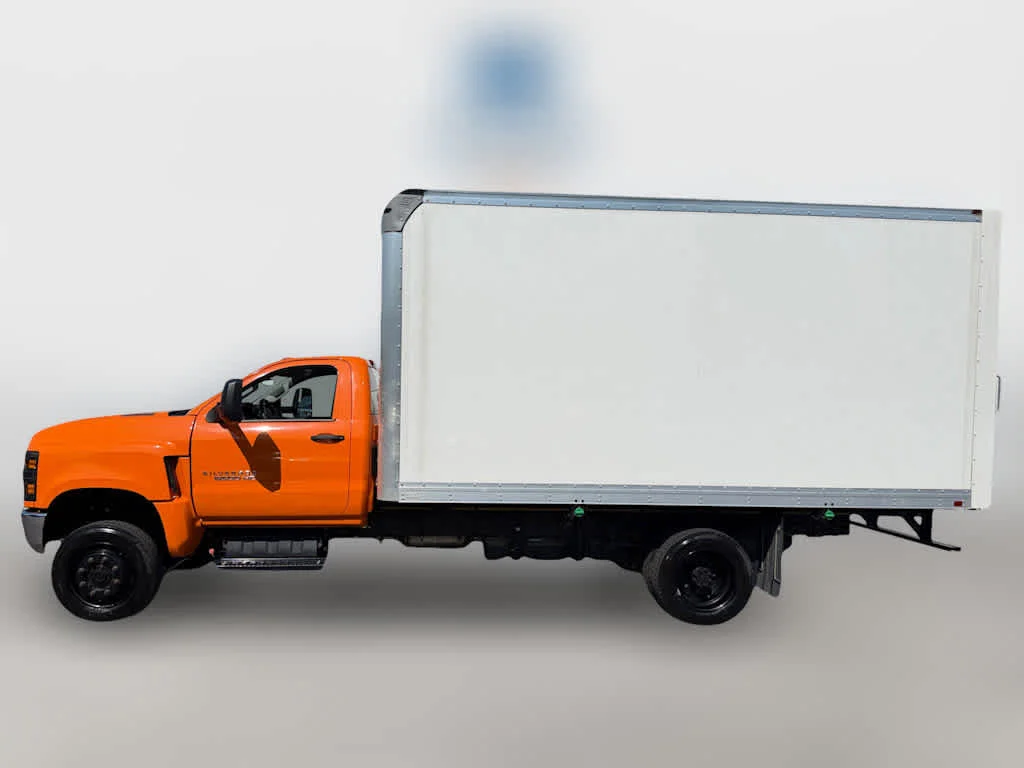 Used 2023 Summit White Chevrolet LT image 22