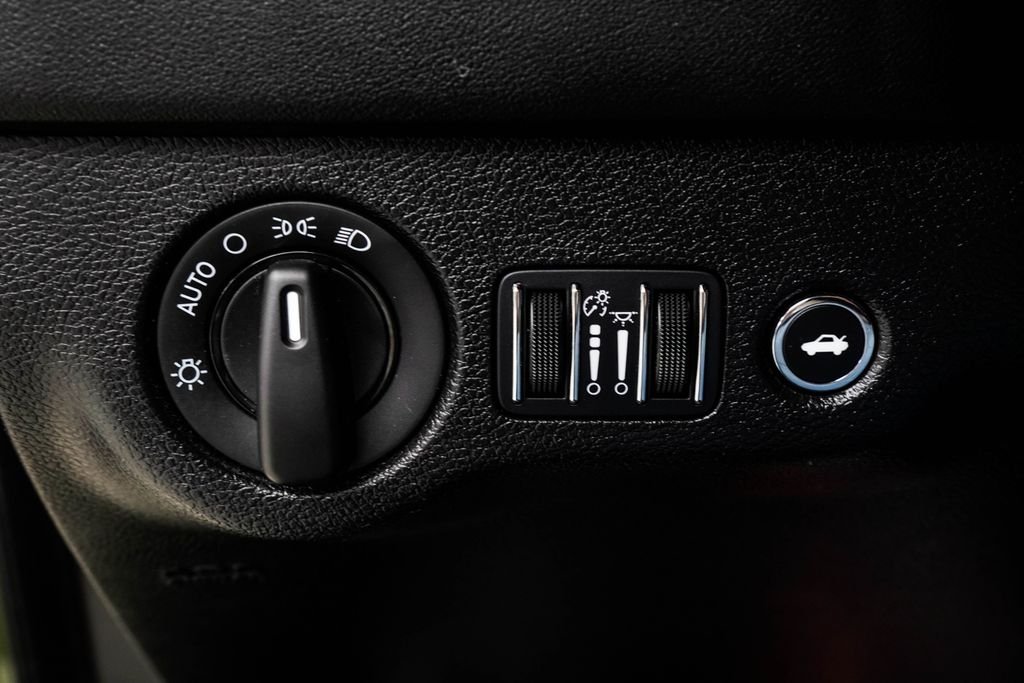 Used 2023 Green Dodge R/T Scat Pack image 40