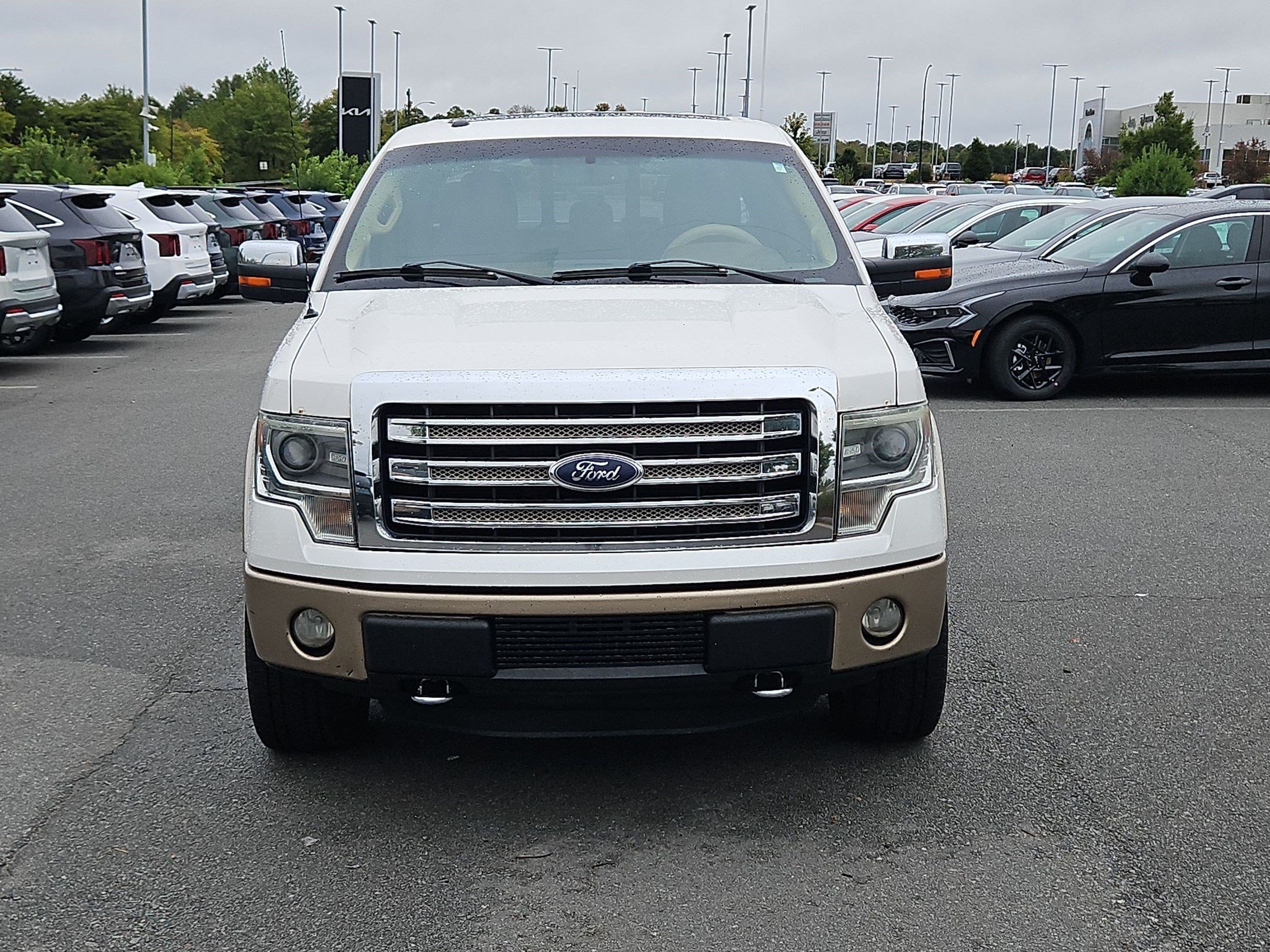 Used 2013 White Platinum Metallic Tri-Coat Ford King Ranch image 3