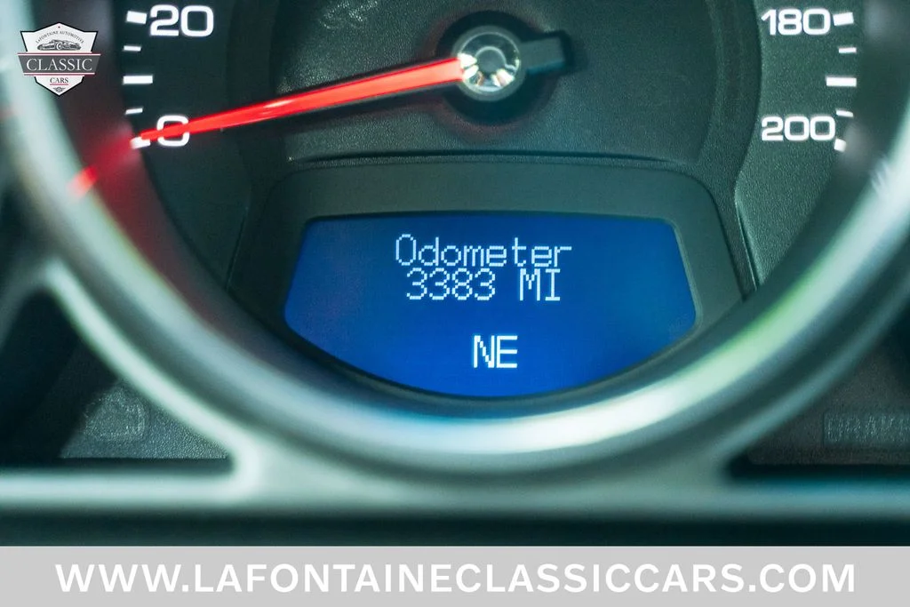 Used 2015 White Cadillac Base image 89