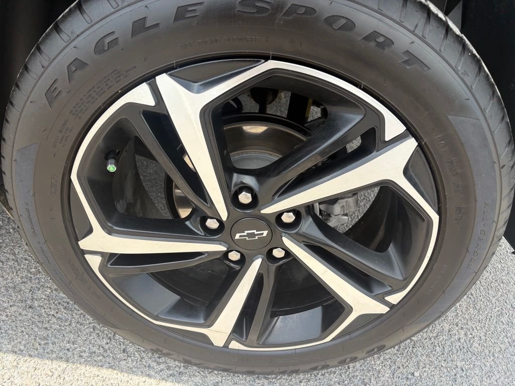 Used 2023 Black Chevrolet RS image 9