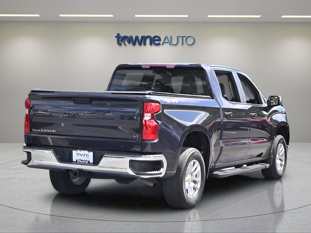 Used 2024 Gray Chevrolet LT image 7