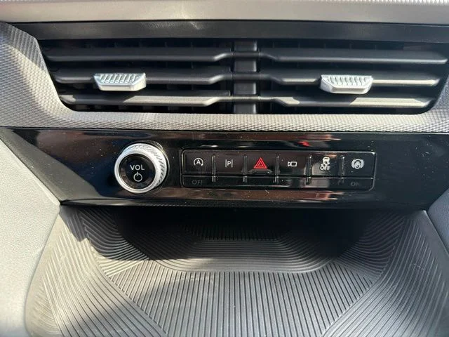New 2026 Space White Metallic Ford ST-Line image 22