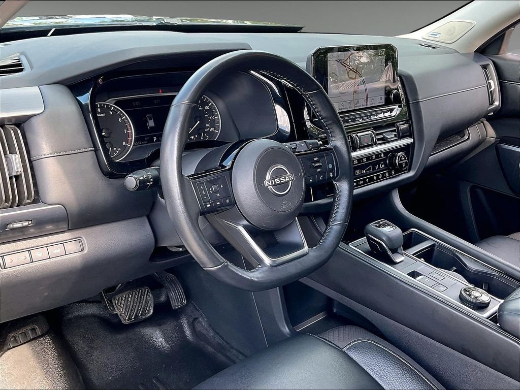 Used 2023 Deep Ocean Blue Pearl Nissan SL image 8