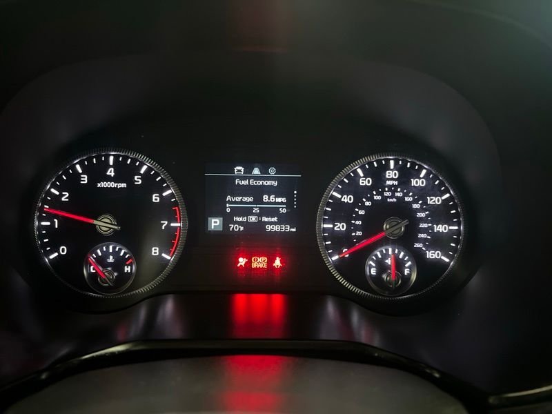 Used 2020 Purple Kia LX image 24