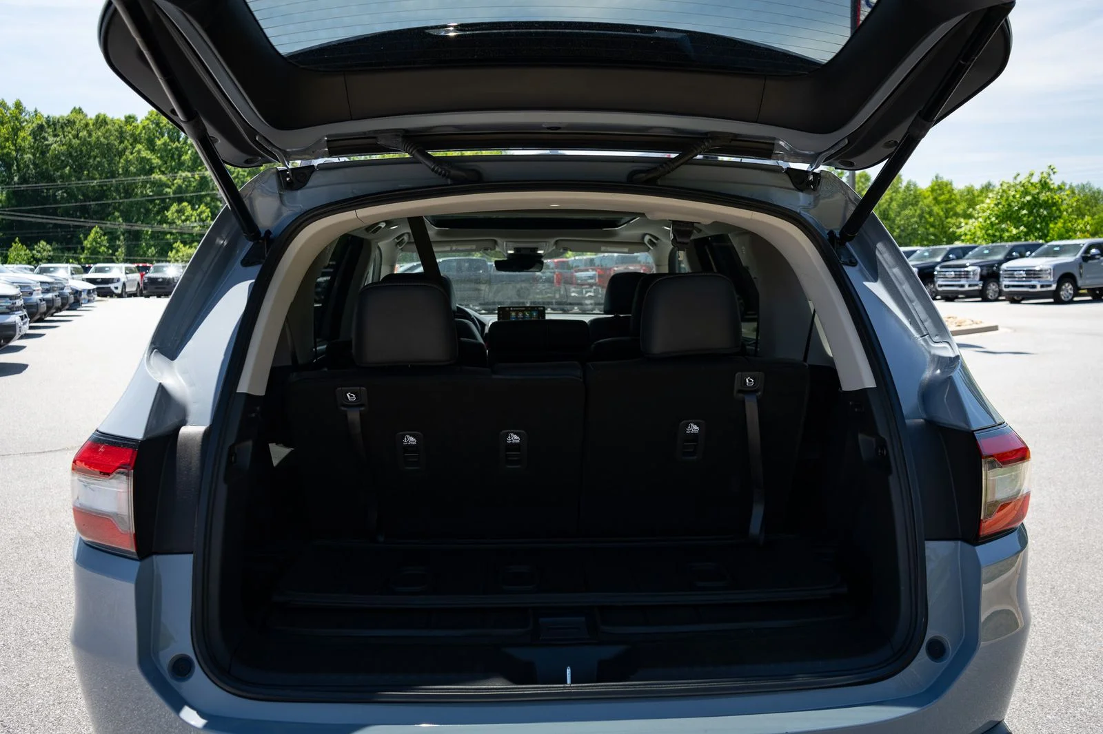 Used 2024  Honda Touring image 9