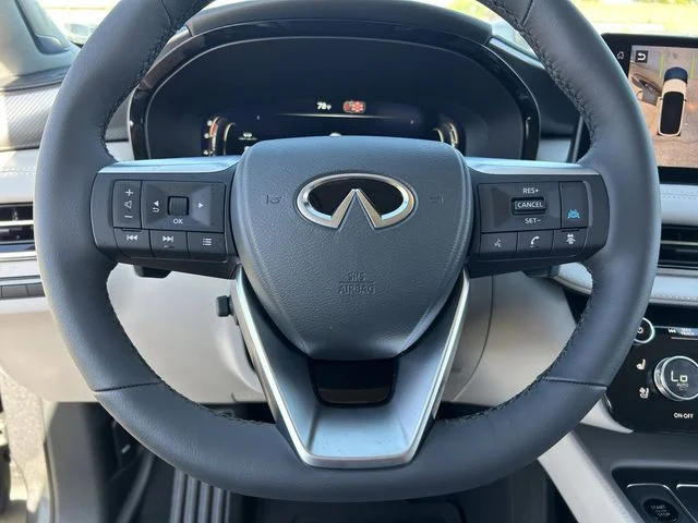 New 2027 GRAPHITE SHADOW INFINITI Luxe AWD image 24