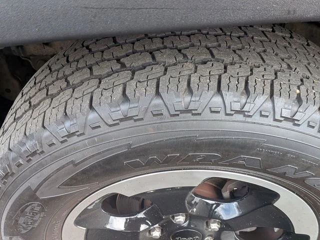 Used 2011 Green Jeep Unlimited Sport image 11