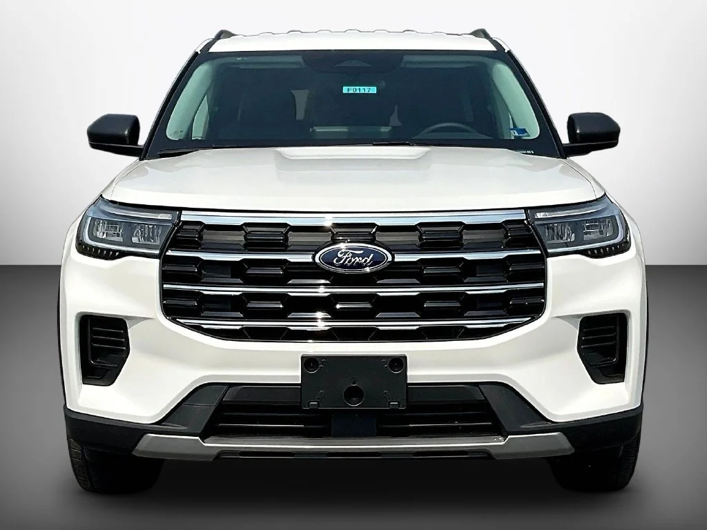 New 2026 Star White Metallic Tri-Coat Ford Active image 15
