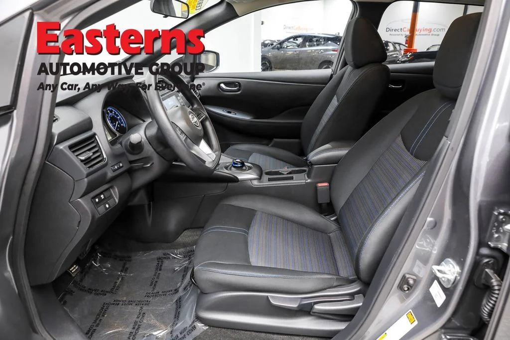 Used 2024 Gray Nissan S image 14