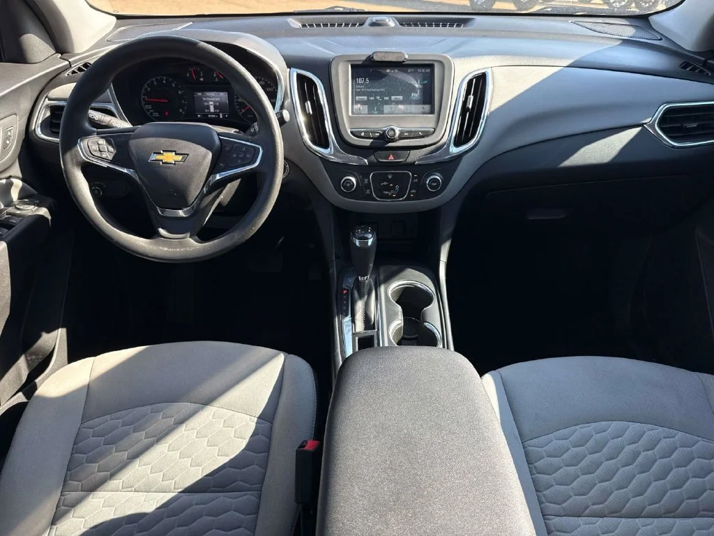 Used 2018 Beige Chevrolet LS image 19
