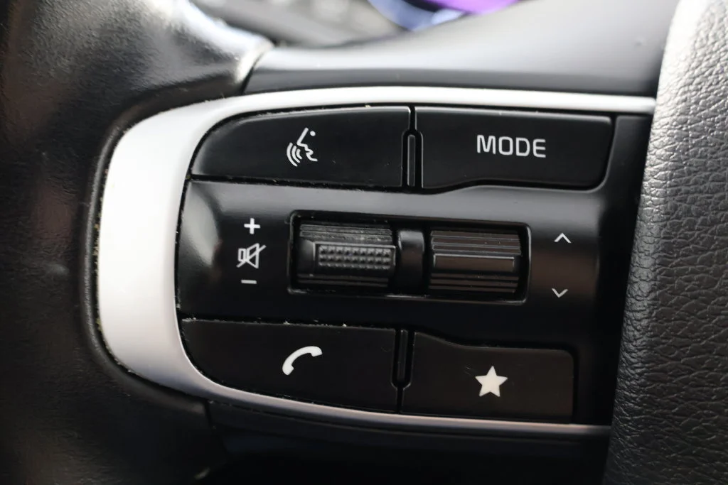 Used 2023 Sapphire Blue Kia X-Line image 11
