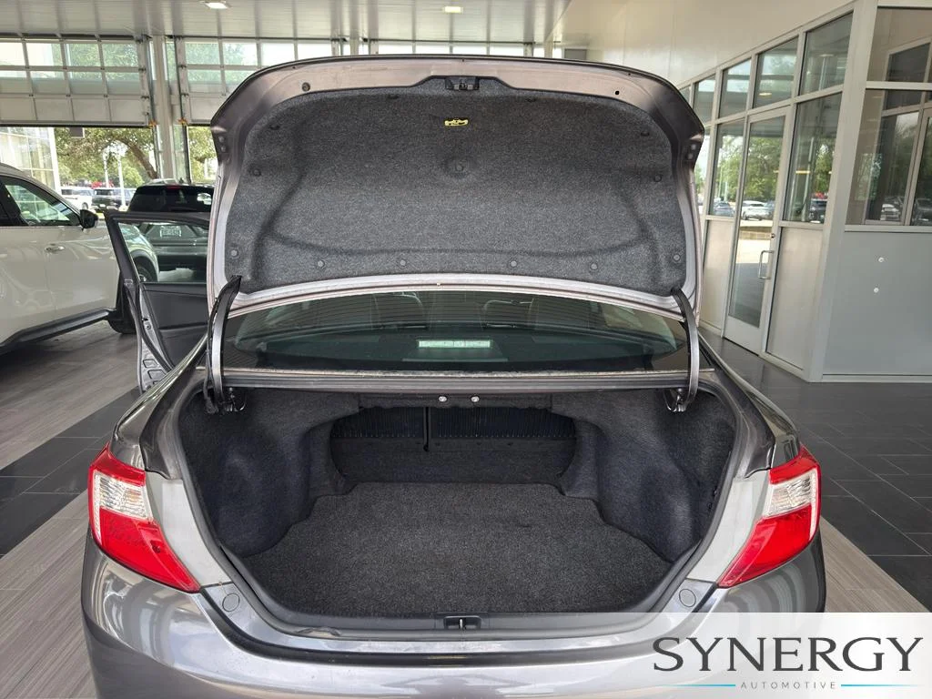 Used 2014 Magnetic Gray Metallic Toyota SE image 24