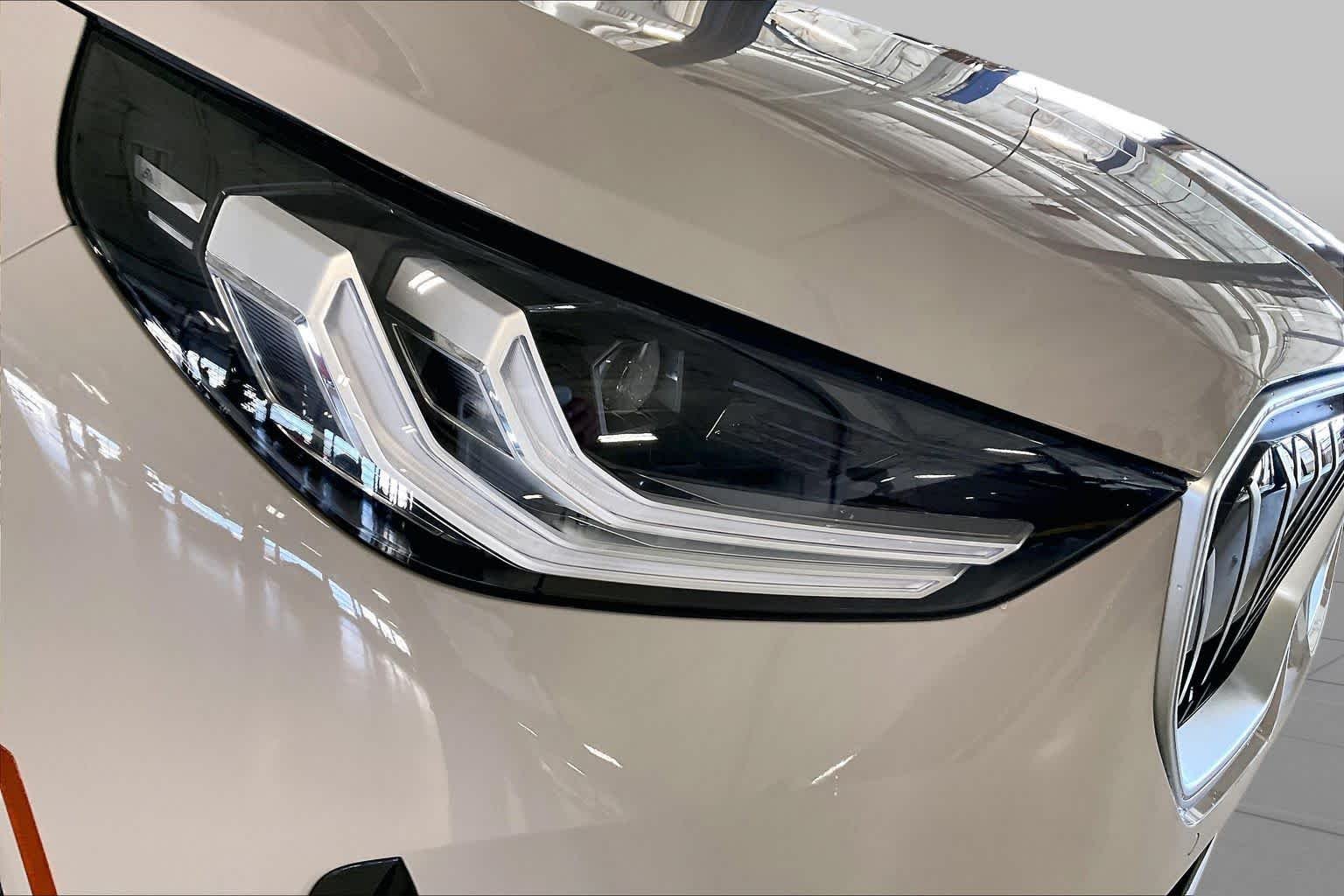 New 2026 Dune Grey Metallic BMW 30 xDrive image 13