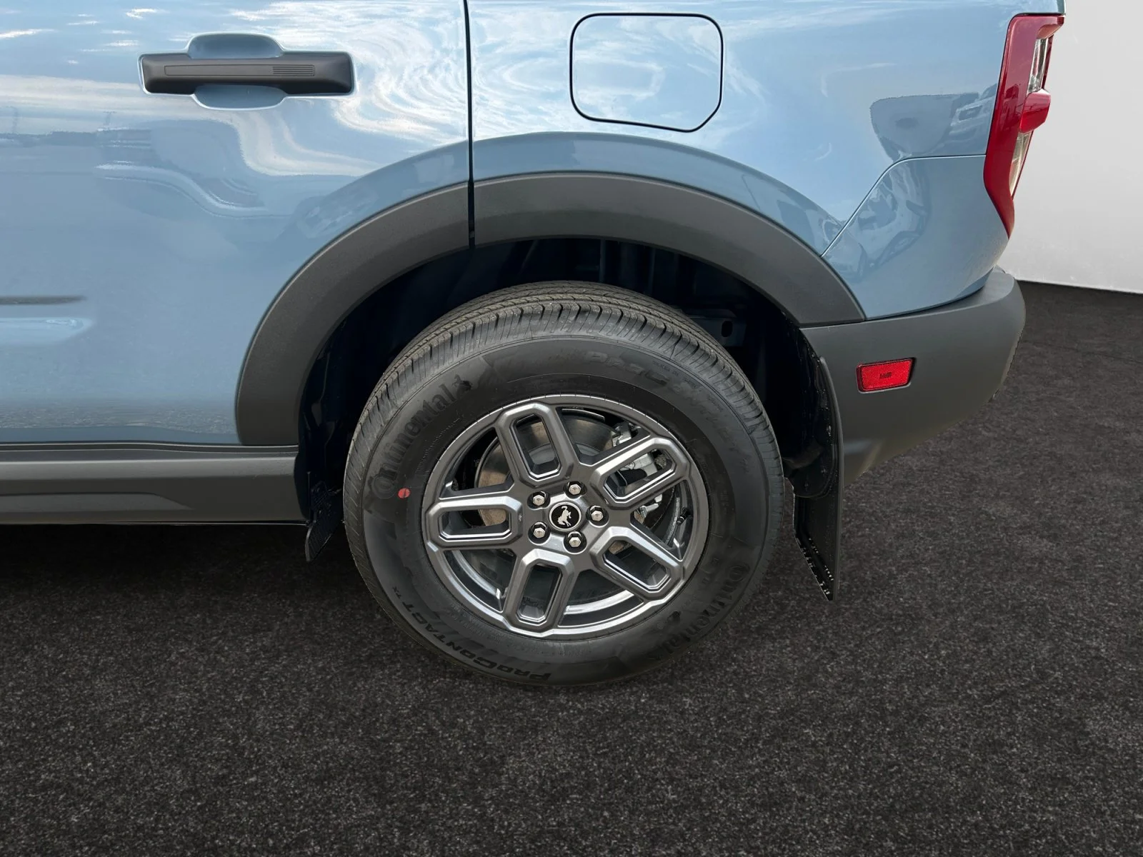 New 2026 Azure Grey Metallic Tri-Coat Ford Big Bend image 9