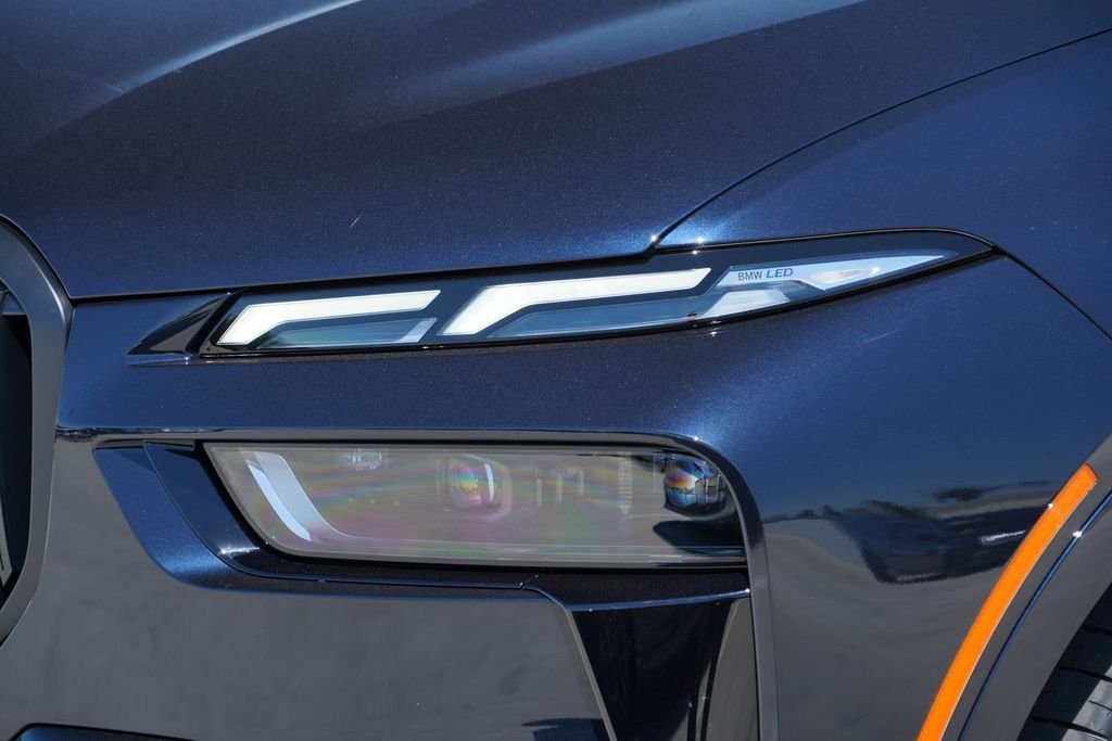 New 2027 Carbon Black Metallic BMW xDrive40i image 4