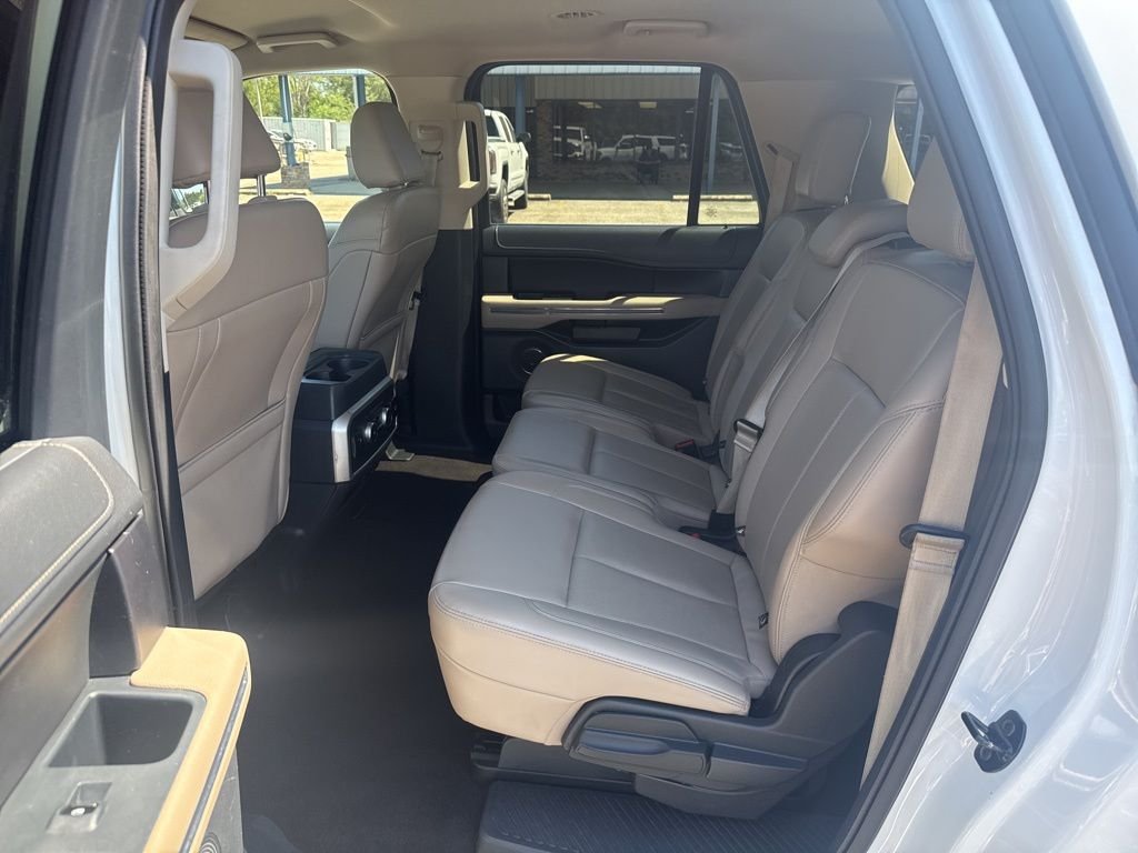 Used 2023 White Ford XLT image 11