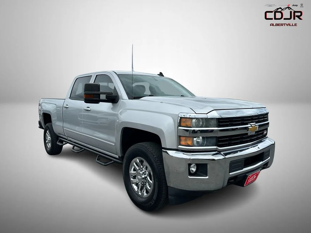 2015 Chevrolet Silverado HD 1LT 4WD Crew Cab Standard Box's photo