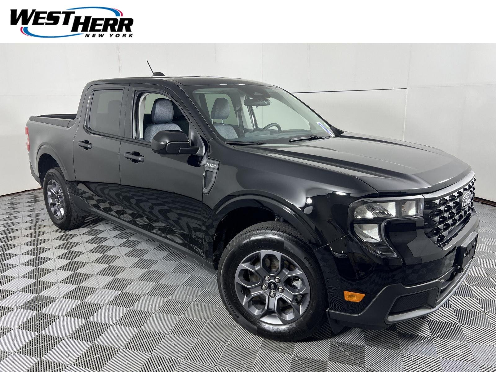 Used 2025 Shadow Black Ford XLT image 1