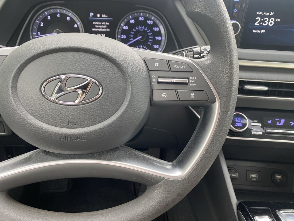 Used 2023 Onyx Black Hyundai SEL image 21