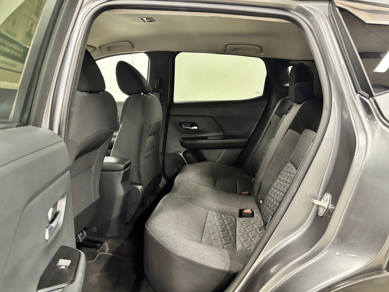 Used 2025 Gray Nissan SV image 19
