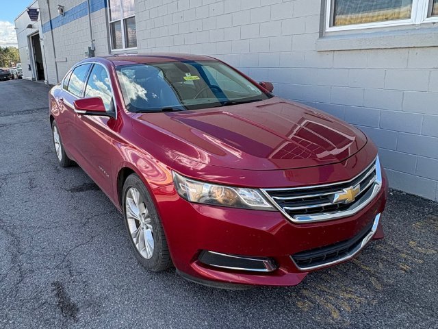 Used 2015 Red Chevrolet LT image 3