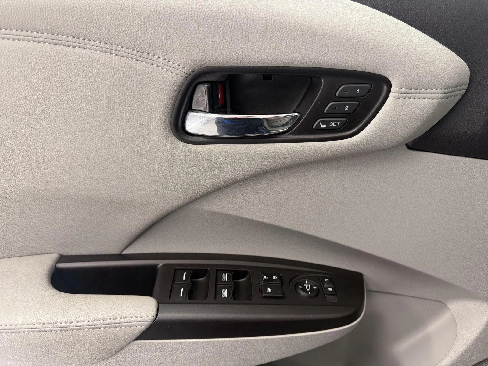 Used 2016 Fathom Blue Pearl Acura Technology Package image 10