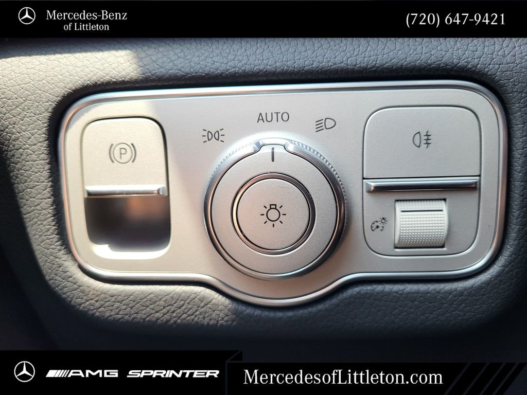 New 2026 Obsidian Black Metallic Mercedes-Benz GLE 580 image 21