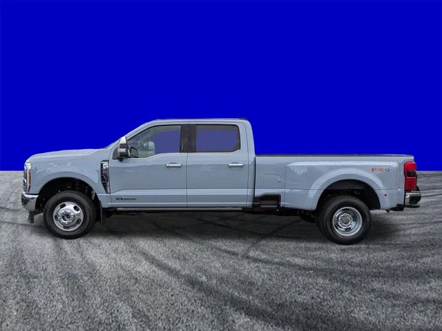 New 2026 Glacier Gray Metallic Tri-Coat Ford F-350® King Ranch® image 7