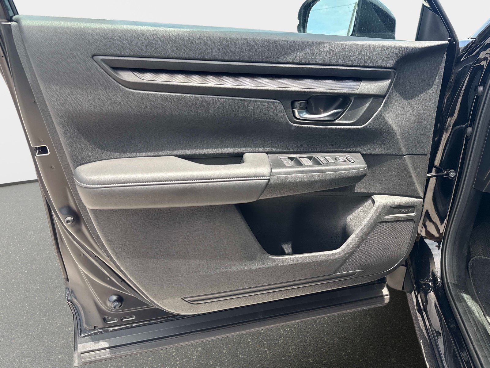 2024 Honda CR-V LX - Photo 16