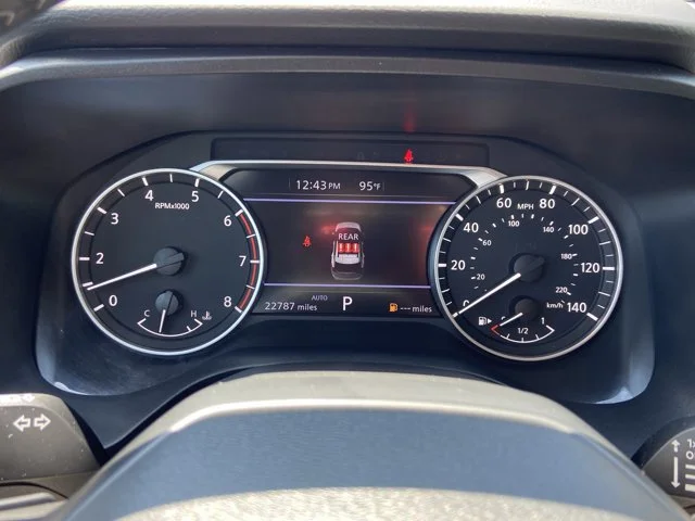 2025 Nissan Rogue SV - Photo 16