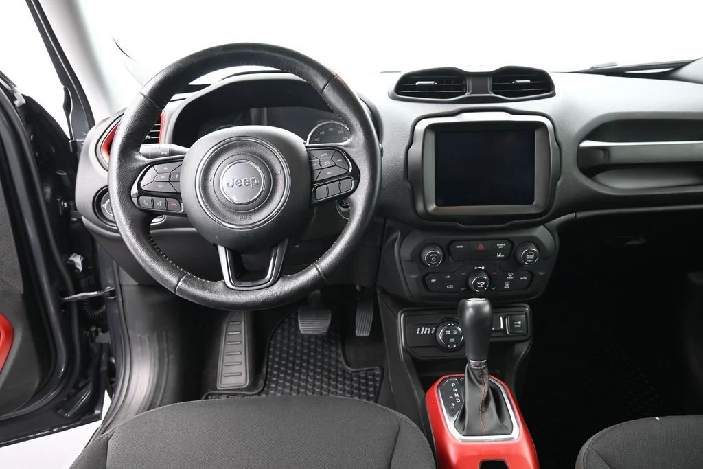 Used 2022 Graphite Gray Jeep Trailhawk image 19