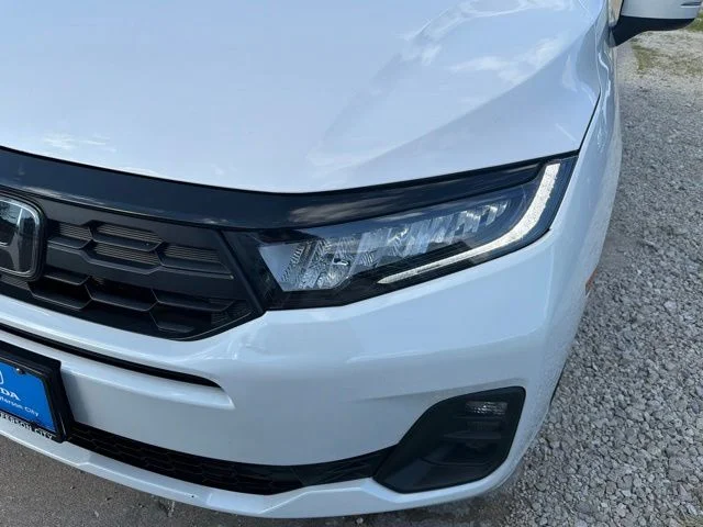 2025 Honda Odyssey EX-L - Photo 10