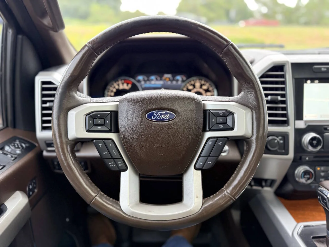Used 2017 Blue Ford King Ranch 4x2 4dr SuperCrew 5.5 ft. SB image 19