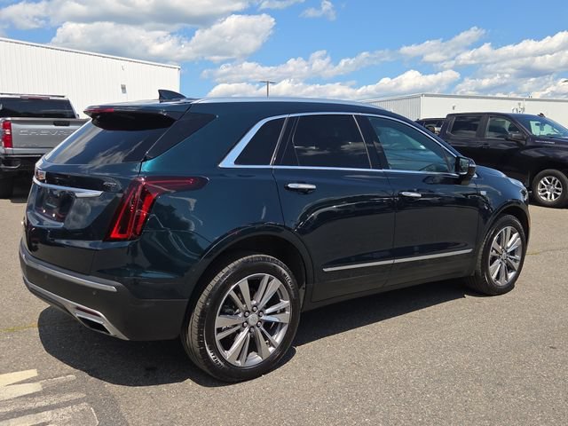 Used 2025 Emerald Lake Metallic Cadillac Premium Luxury image 3