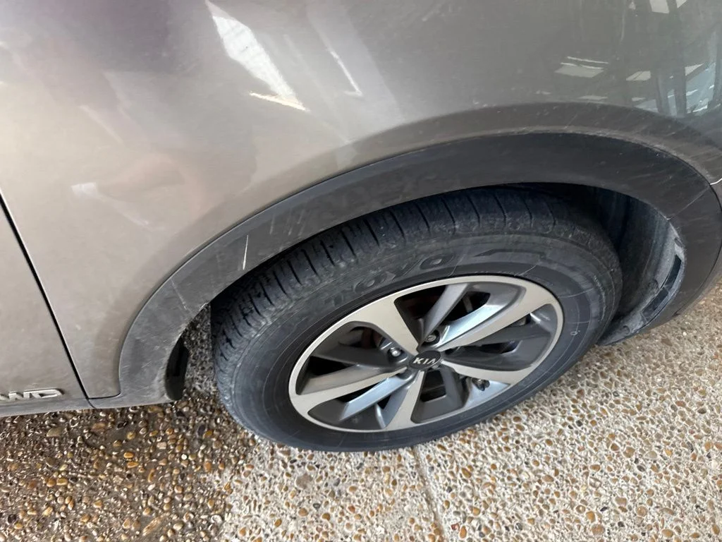 Used 2019 Silver Kia EX image 6