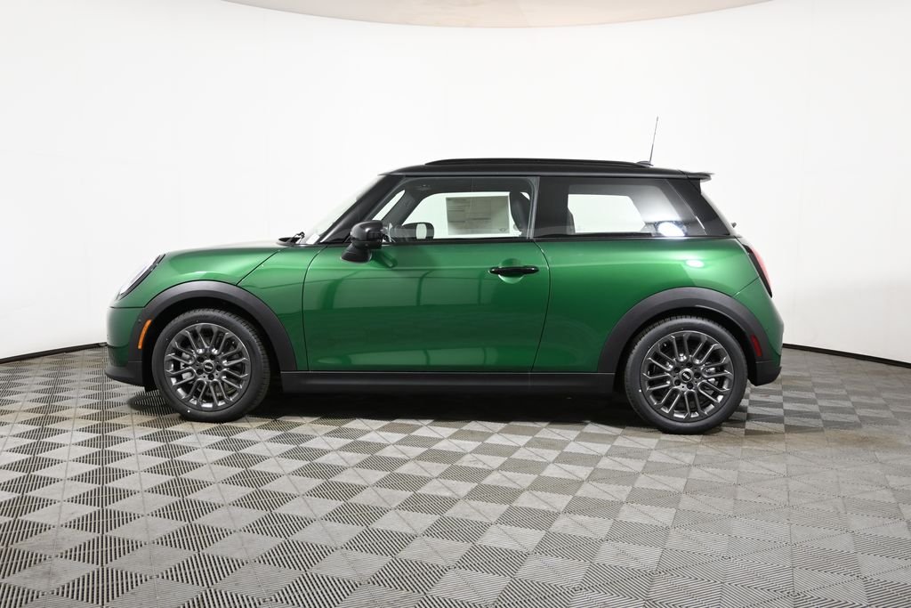 New 2026 Green MINI Iconic image 2