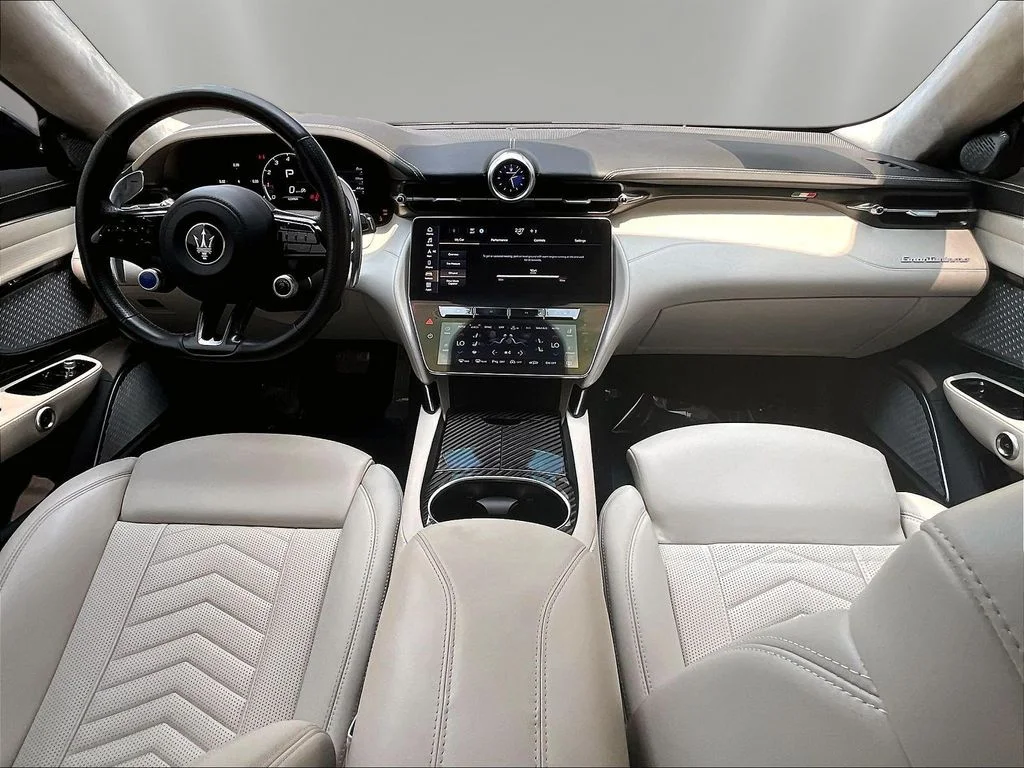 Used 2024  Maserati Trofeo image 7