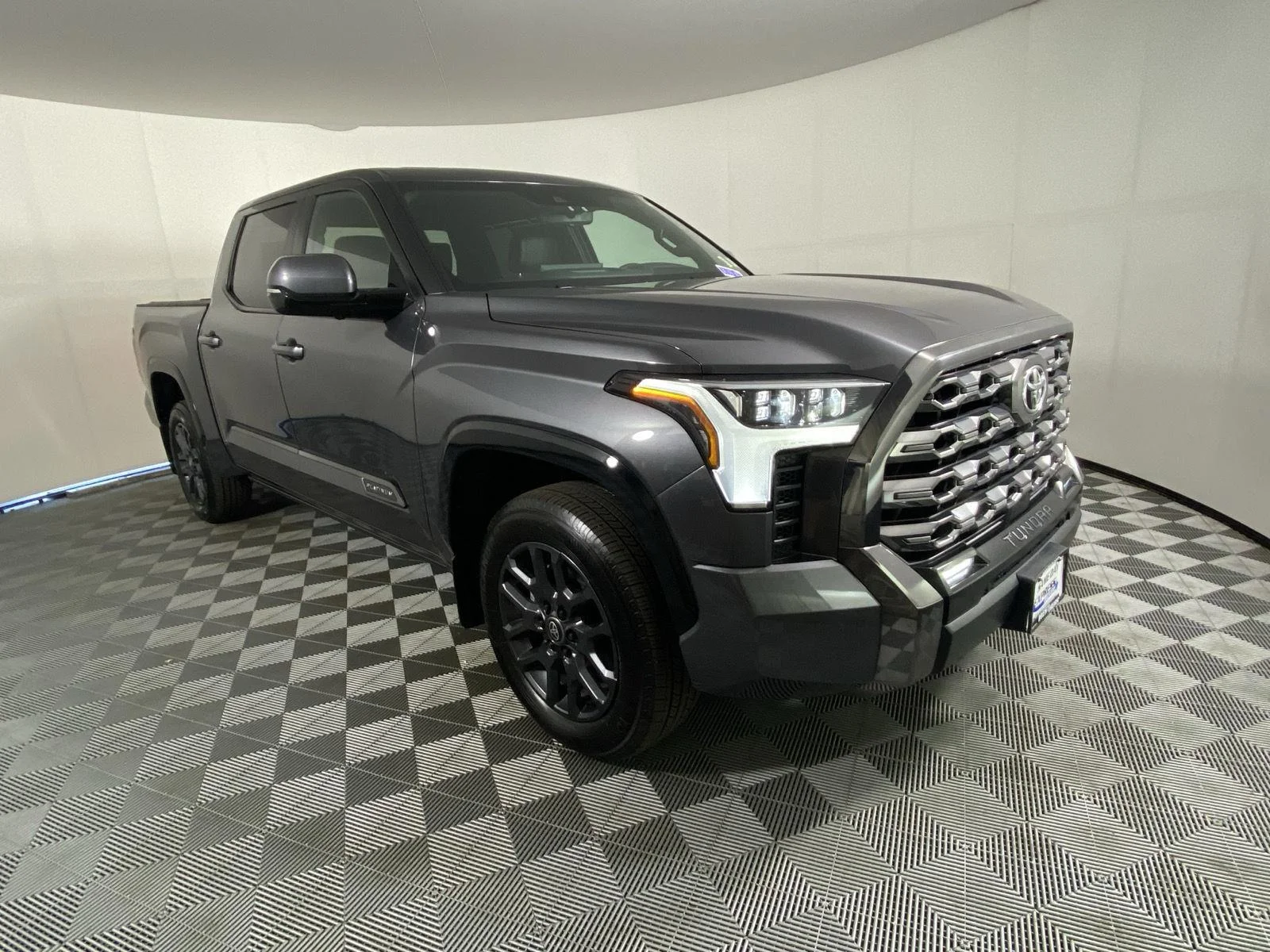 Used 2025 Magnetic Gray Metallic Toyota Platinum image 9