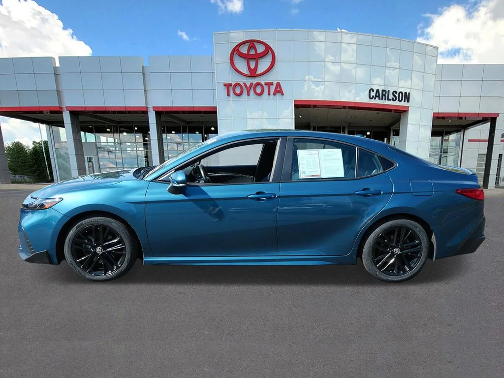 Certified Used 2025  Toyota SE image 7