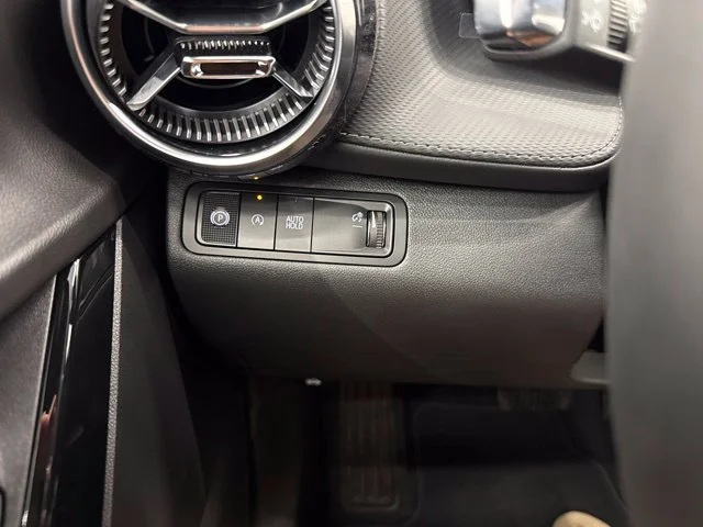 2027 Chevrolet Equinox LT - Photo 21