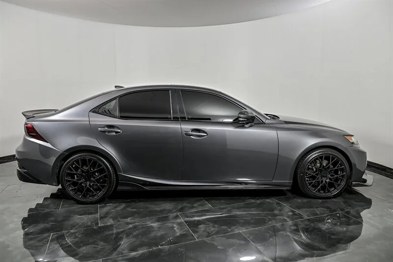 Used 2016 Nebula Gray Pearl Lexus  image 10