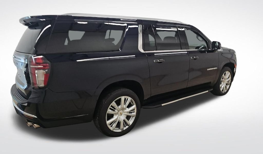 Used 2021 Blue Chevrolet High Country image 4